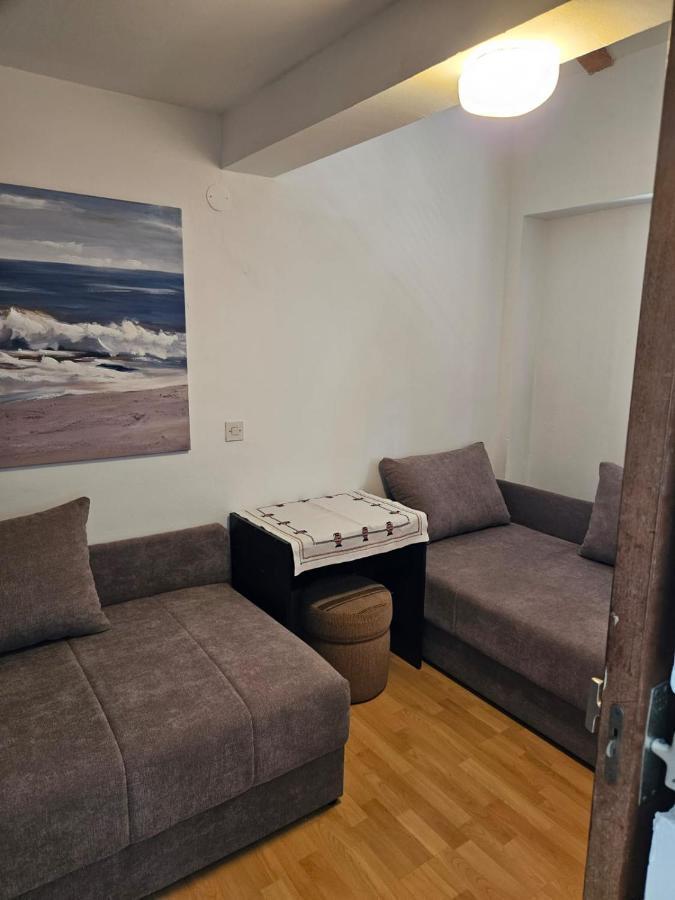 Apartments With Swimming Pool 9X4M Selce Exterior foto